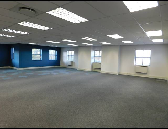 402M² OFFICE TO LET IN ILLOVO